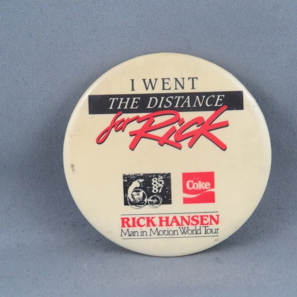 Vintage Event Pin - Rick Hansen Man in Motion Coke Promo - Celluloid Pin - Picture 1 of 3